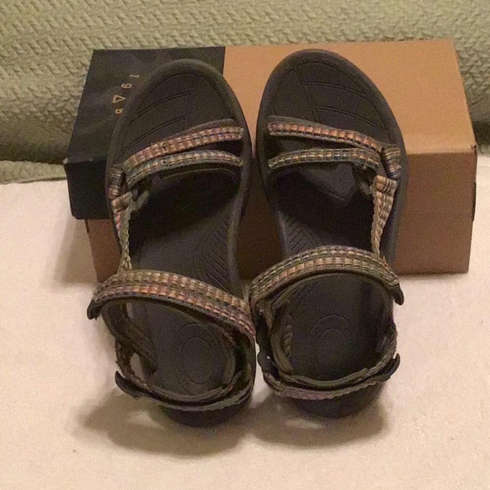 Women’s Teva Sandals